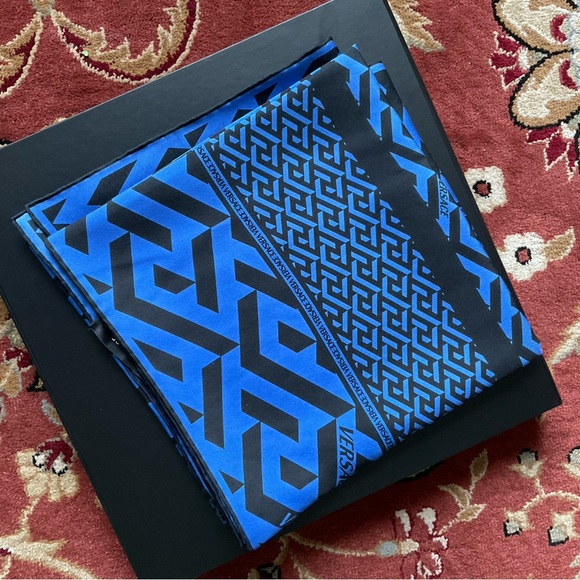 Versace La Greca Silk Scarf - Picture 7 of 8